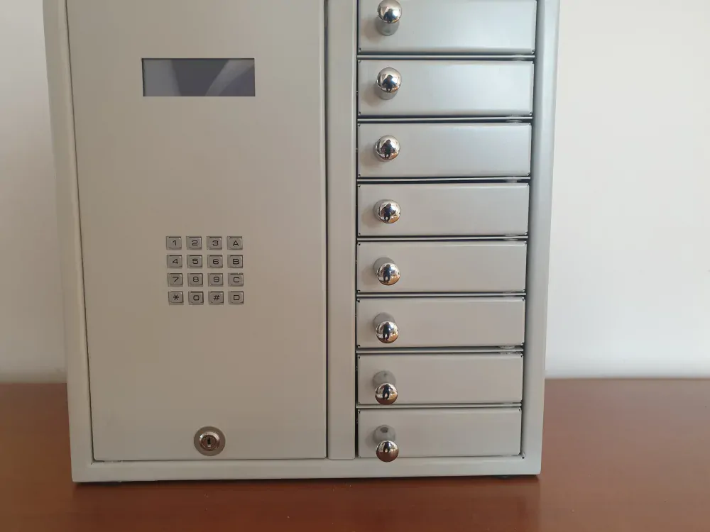 GSM Key Box - SELAX GKB-08A 